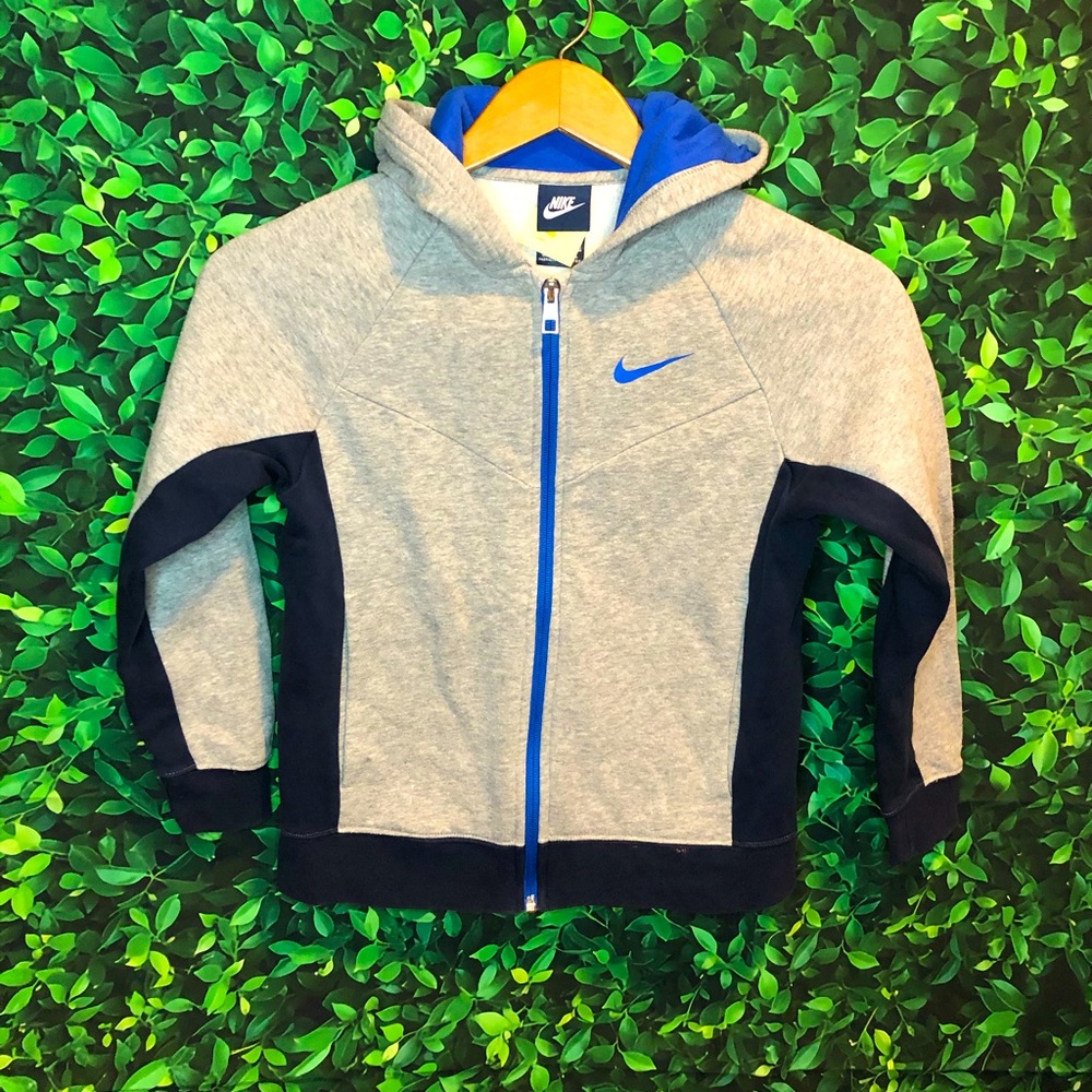 Nike zip up “Boys” (8/10)